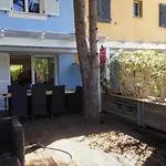 Feriehus Maison Charmante A + Piscine