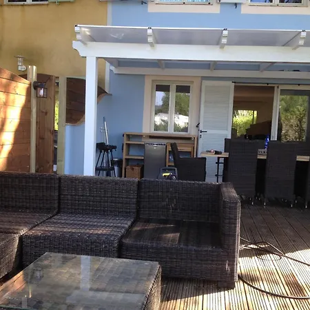 Semesterbostad Maison Charmante A + Piscine